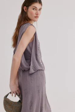 Alejandra. Vestido bordado