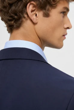 Americana de traje Slim Fit confeccionada con materiales reciclados