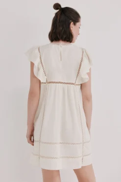 Aroa. Vestido bordado
