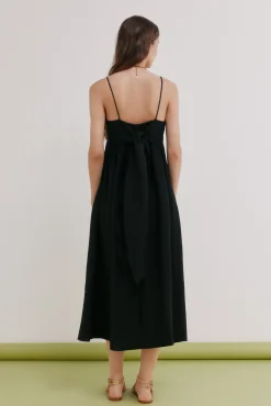 Asunción. Vestido lazada