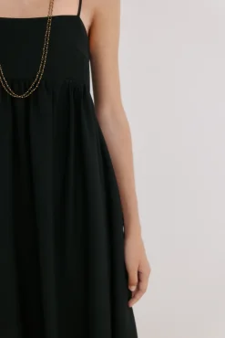 Asunción. Vestido lazada