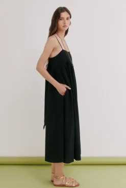 Asunción. Vestido lazada