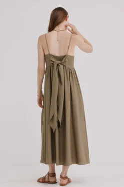 Asunción. Vestido lazada