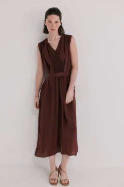Aura. Vestido midi fluído