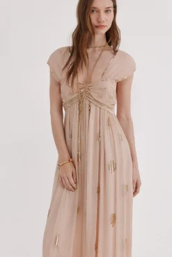 Aurora. Vestido bordado