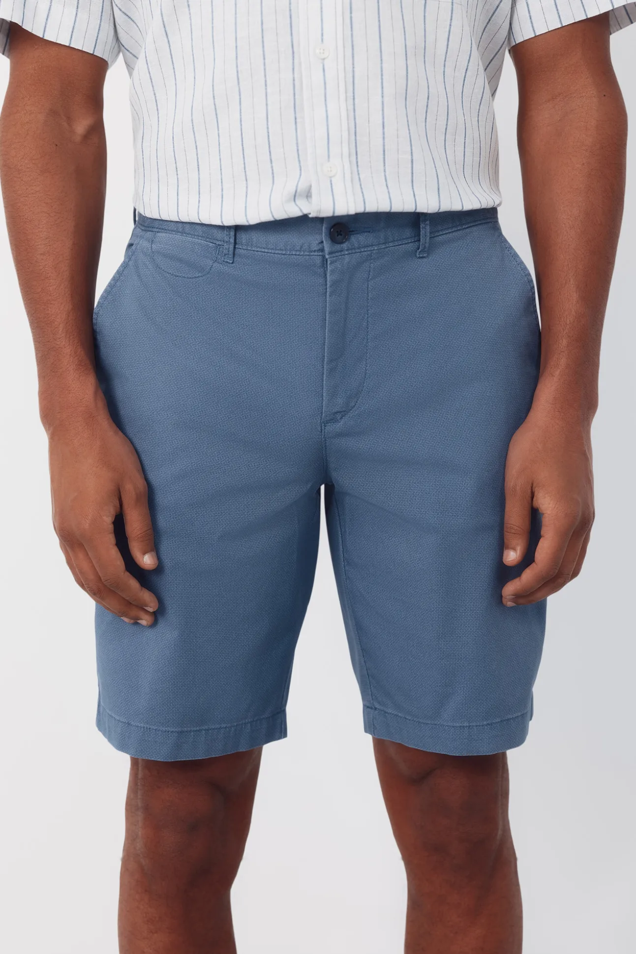 Bermuda chino regular ligero