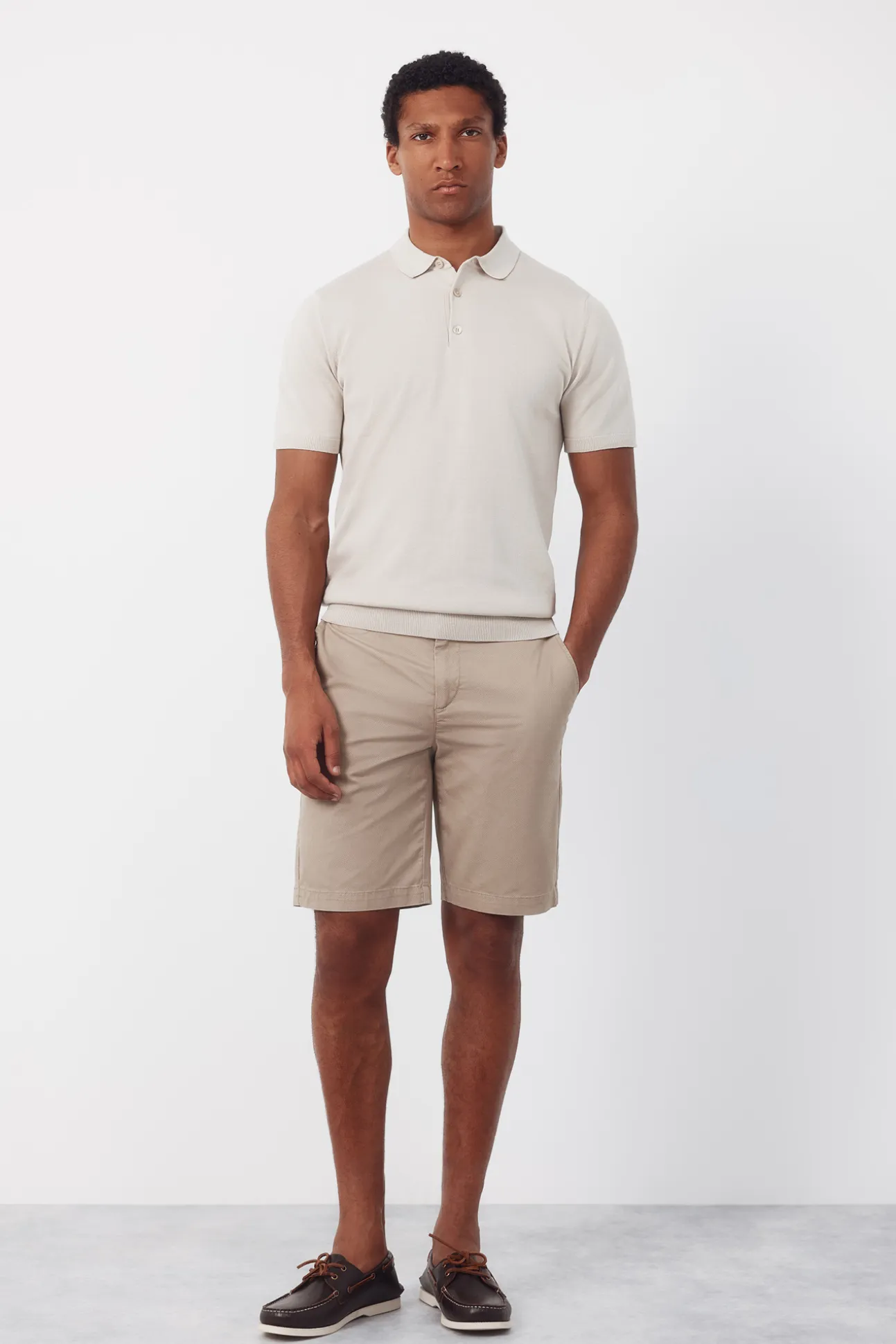 Bermuda chino regular ligero