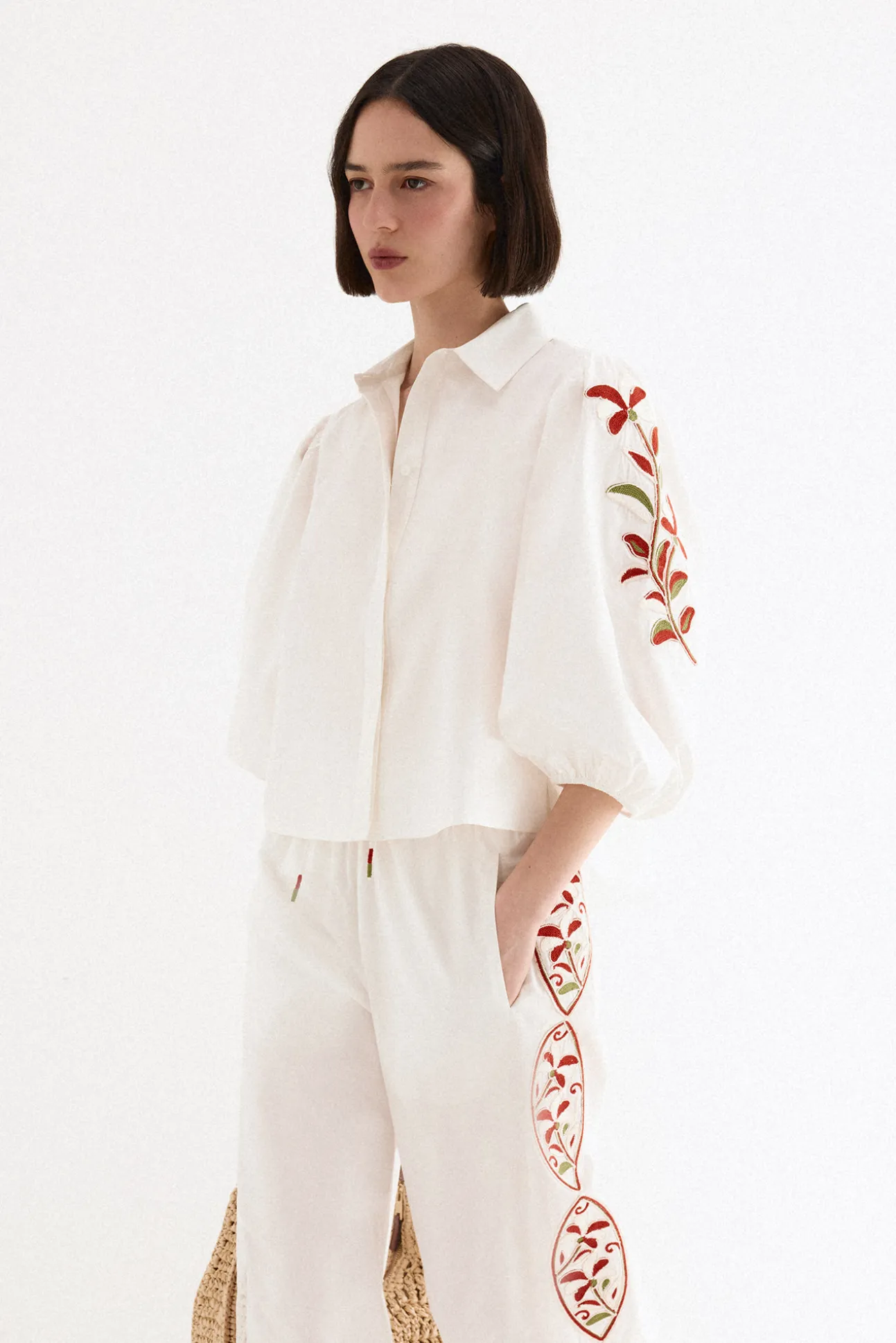 Blusa bordado floral