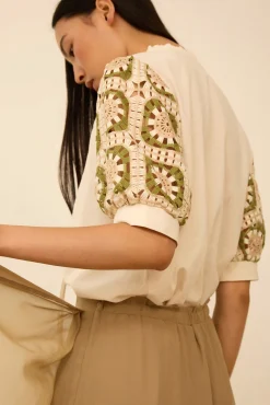 Blusa con crochet