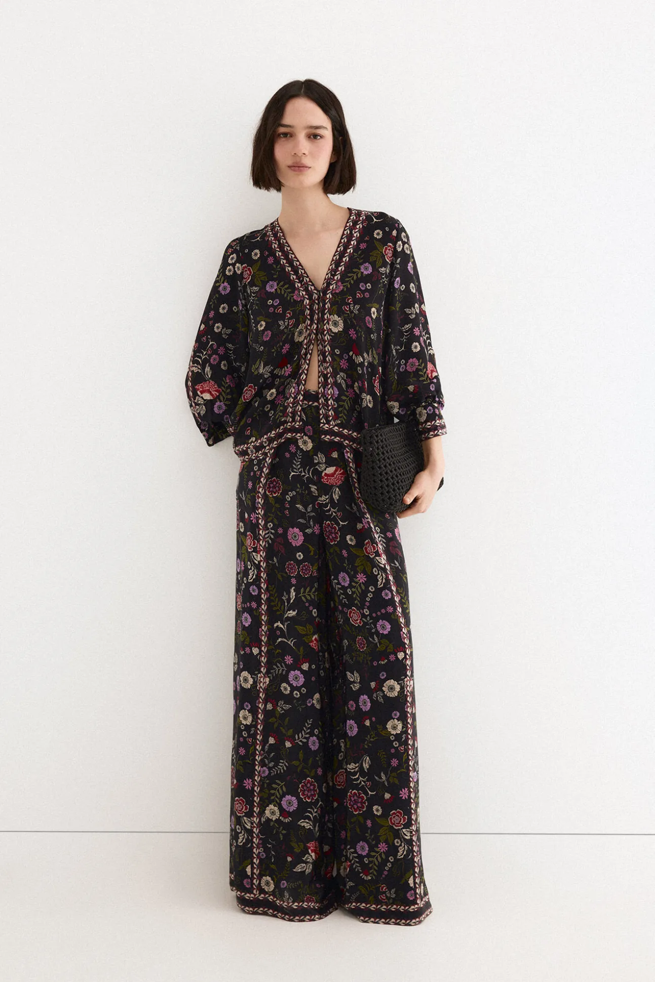 Blusa estampada con cenefas