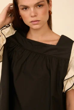 Blusa manga corta volantes