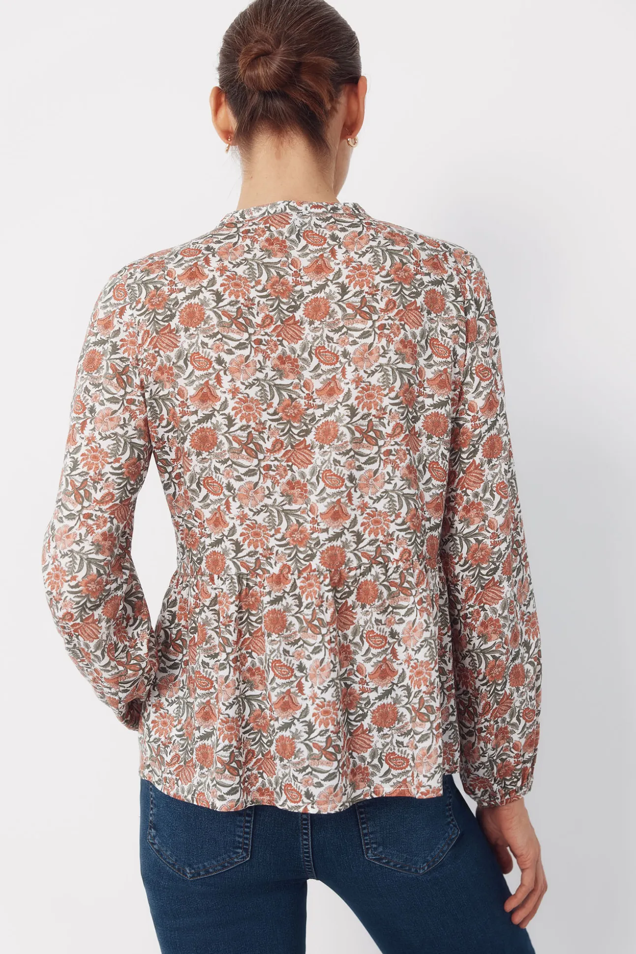 Blusa mao acolchada