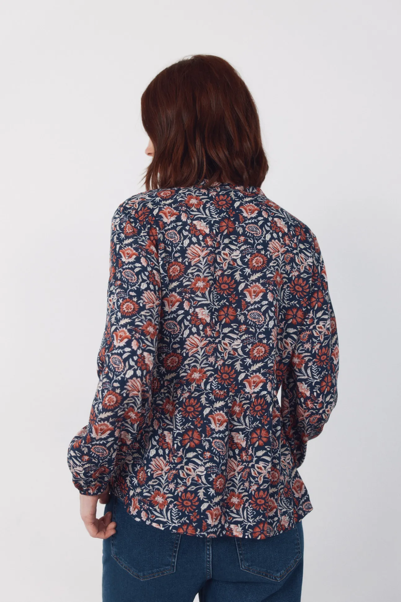 Blusa mao acolchada