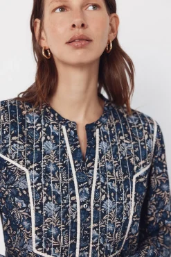 Blusa mao acolchada