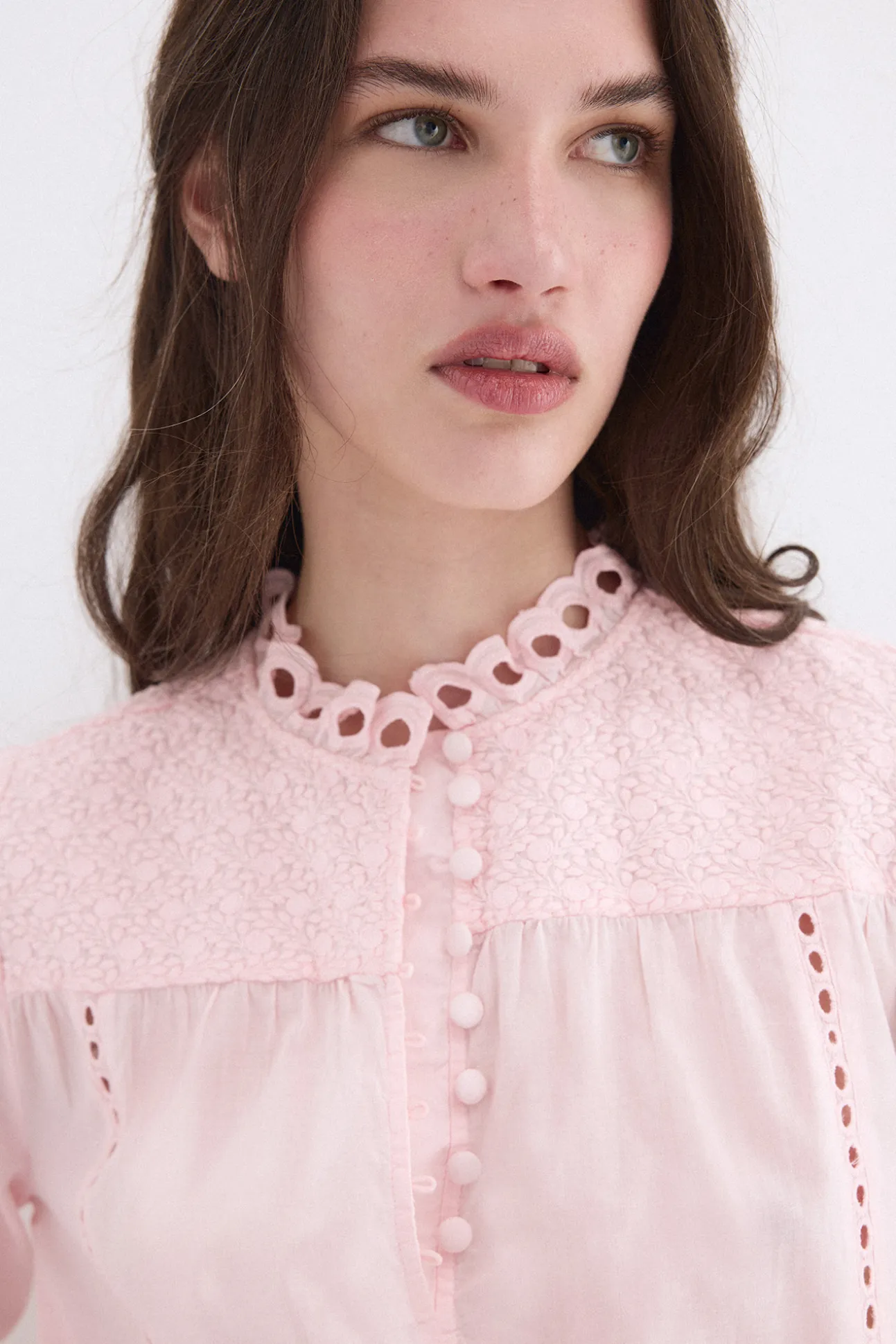 Blusa romántica calados