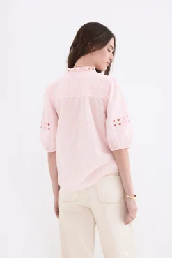 Blusa romántica calados