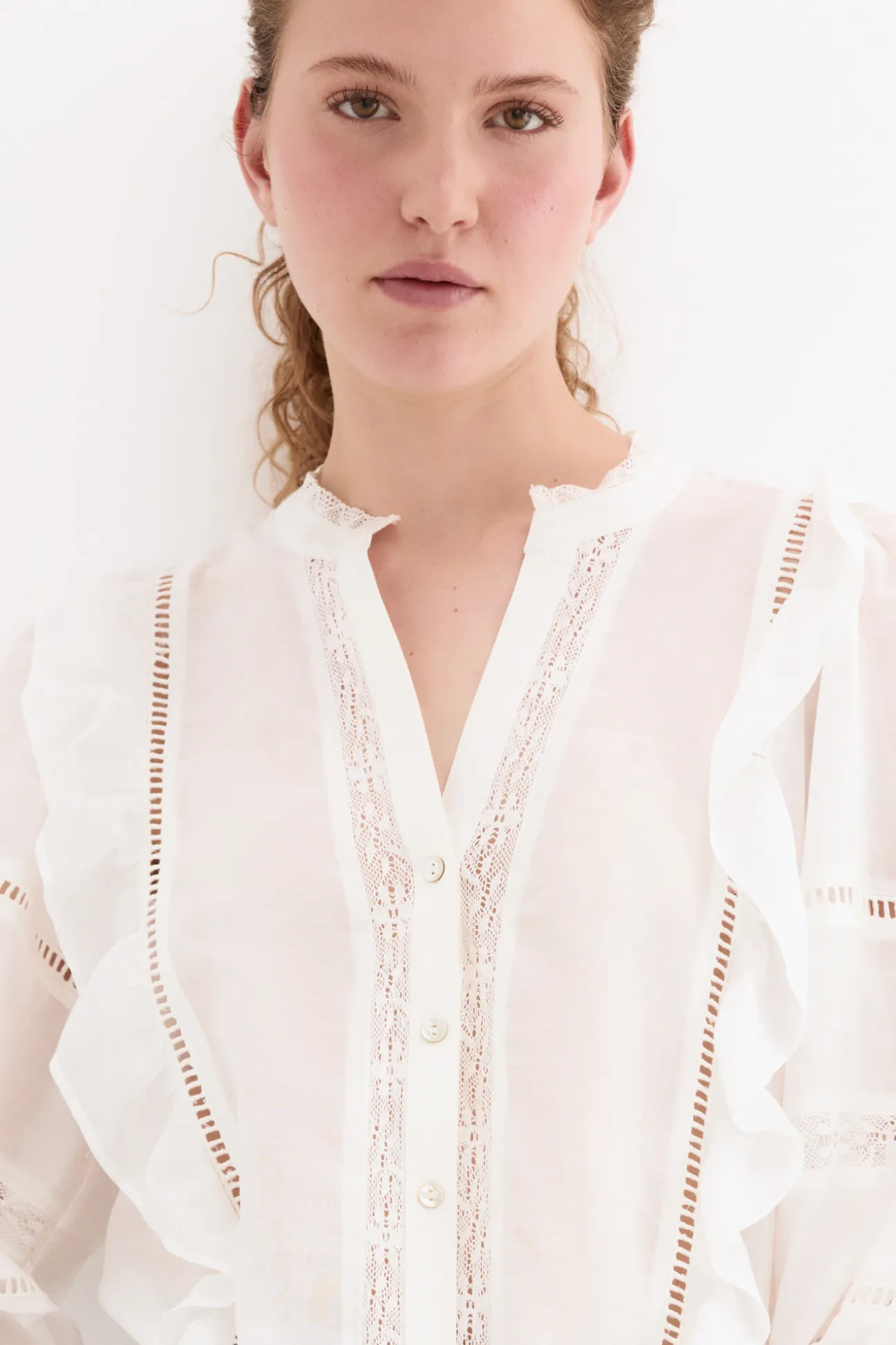 Blusa romántica volantes