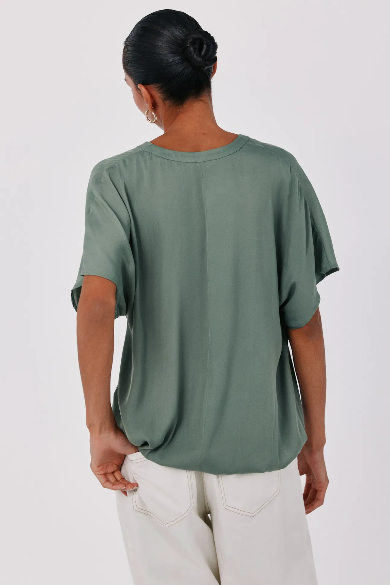 Blusa satinada manga corta