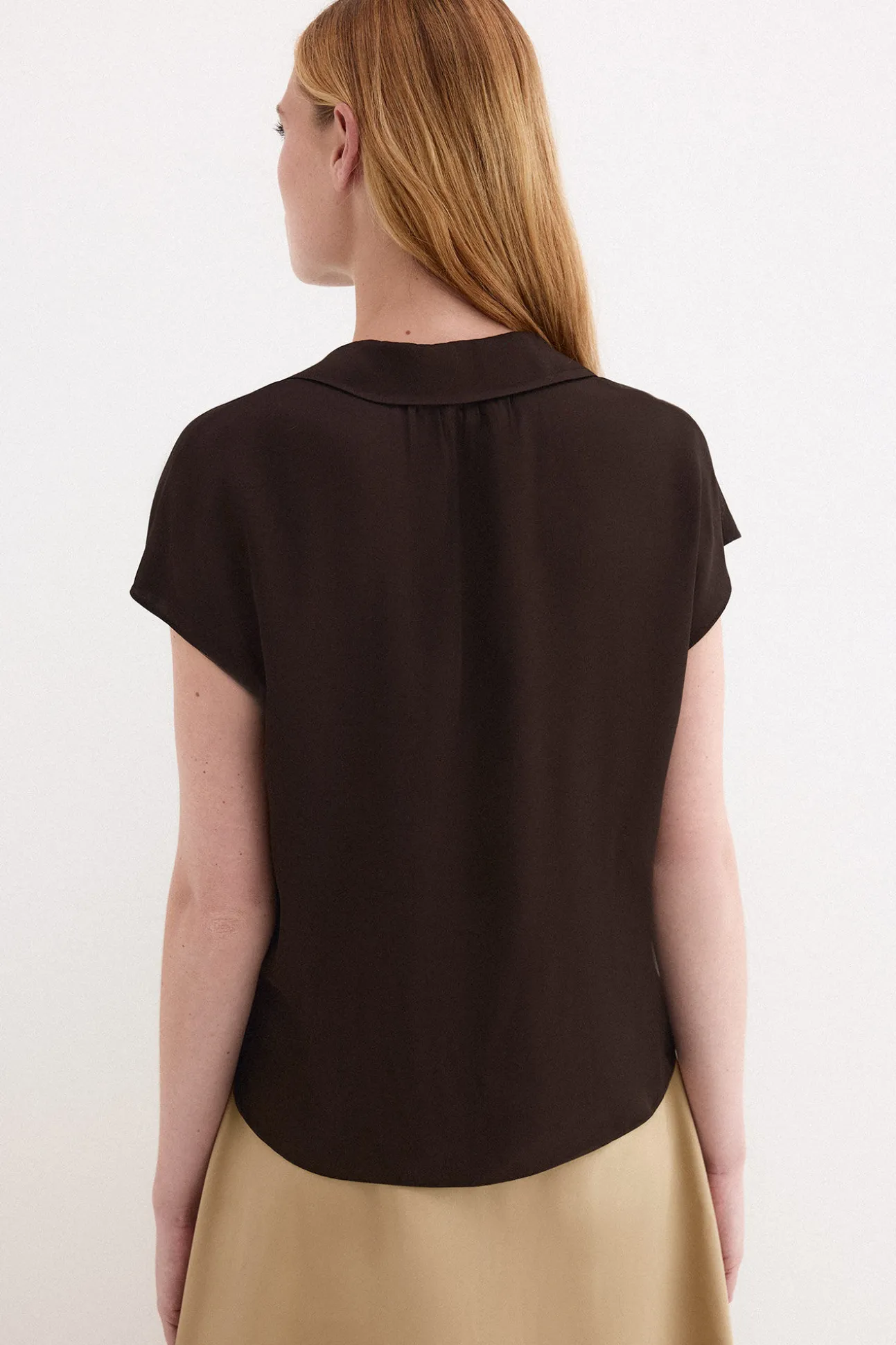 Blusa satén manga corta