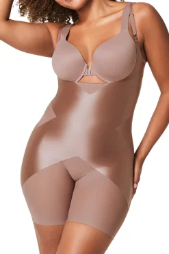 Body-pantalón moldeador escote