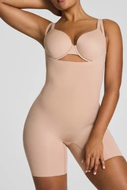 Body-pantalón moldeador escote