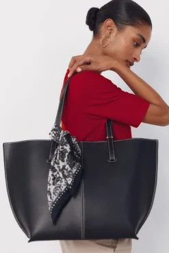 Bolso shopper básico pespuntes