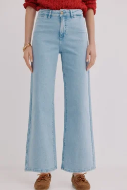 Bárbara. Vaqueros wide leg