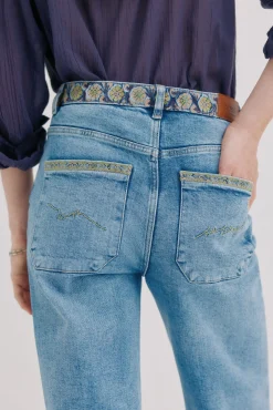 Briar. Jeans bordados