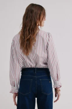 Camila. Blusa romántica