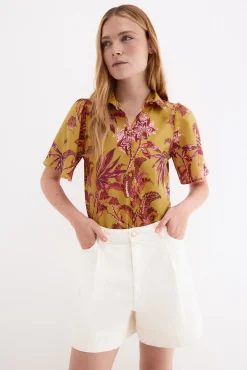 Camisa estampada manga corta