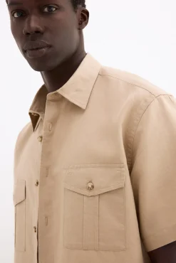 Camisa lino manga corta bolsillos