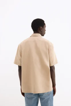 Camisa lino manga corta bolsillos