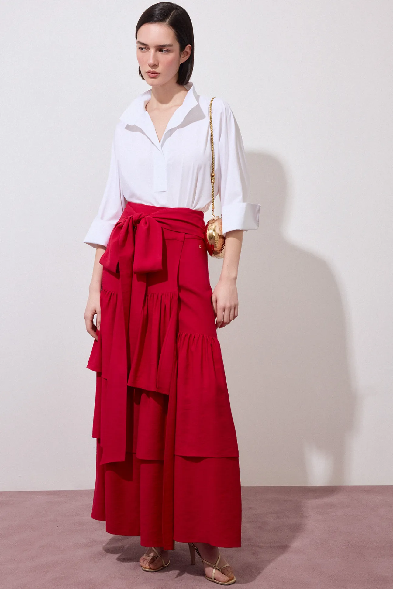 Camisa lisa amplia