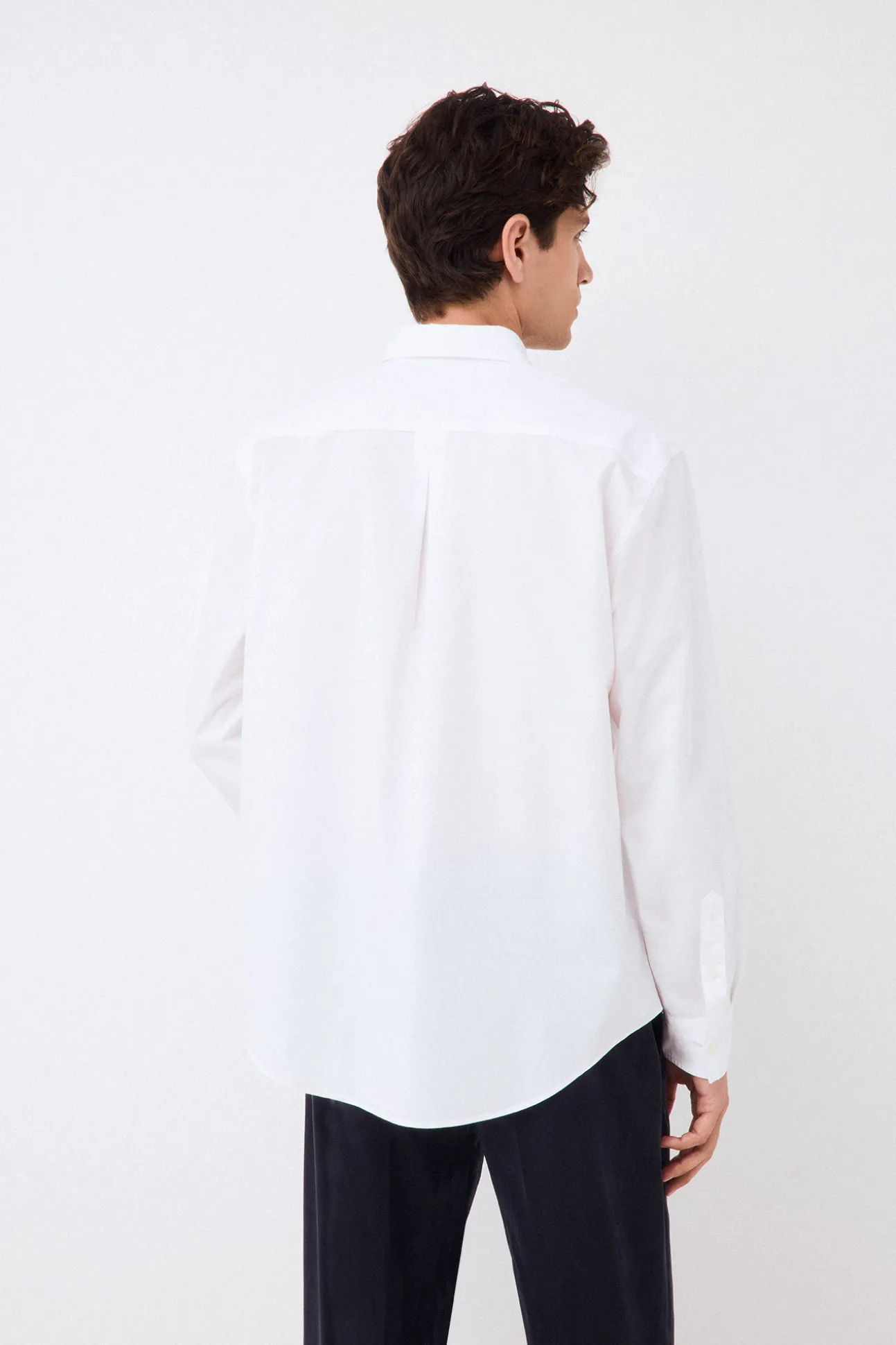 Camisa lisa popelín relax fit