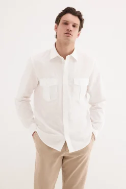Camisa lisa twill bolsillos