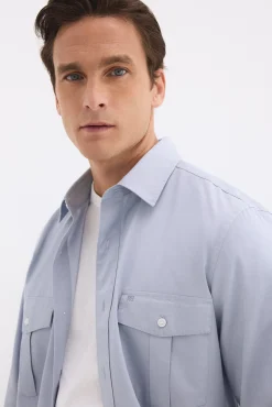 Camisa lisa twill bolsillos