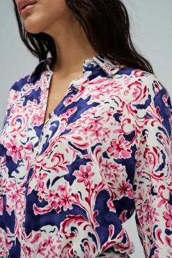 Camisa satinada con estampado