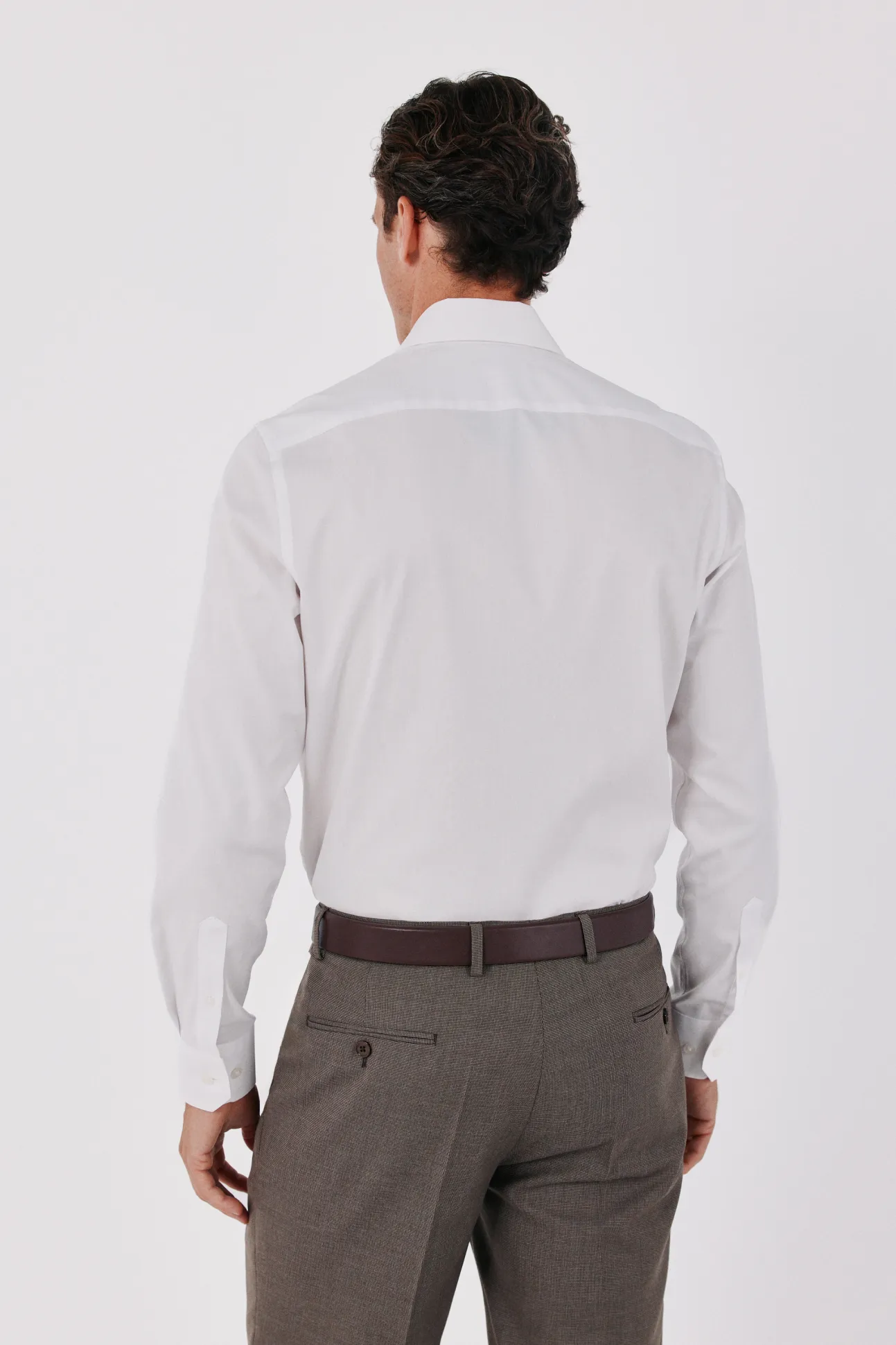 Camisa vestir lisa fácil plancha