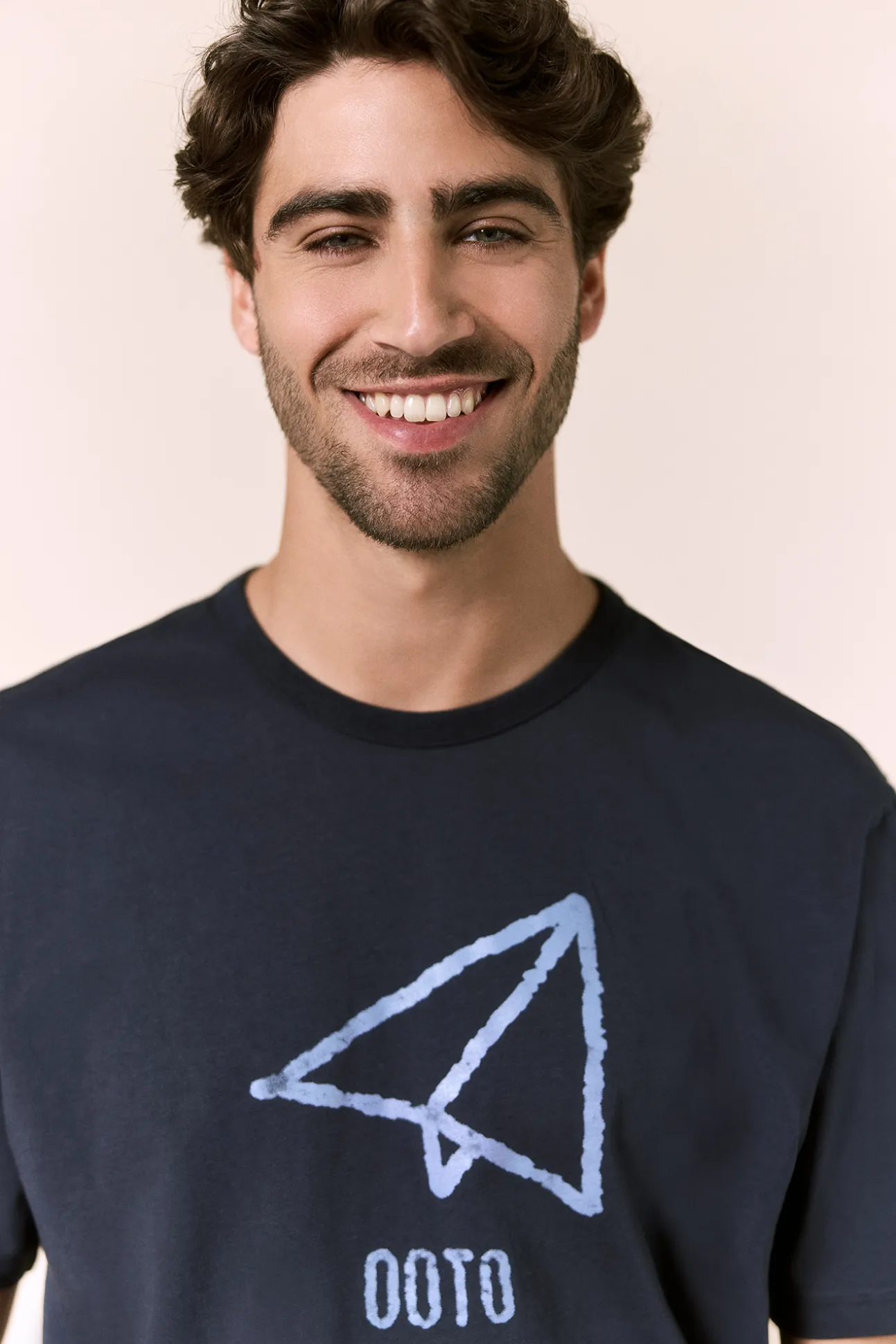 Camiseta big logo