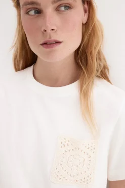 Camiseta bolsillo crochet