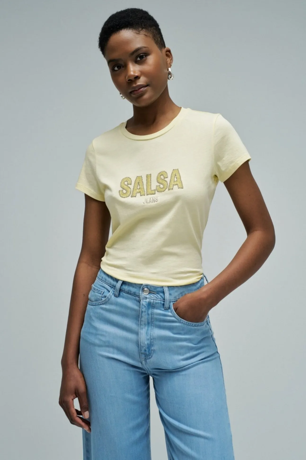 Camiseta con logo