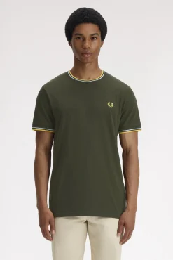 Camiseta con ribete con dos franjas
