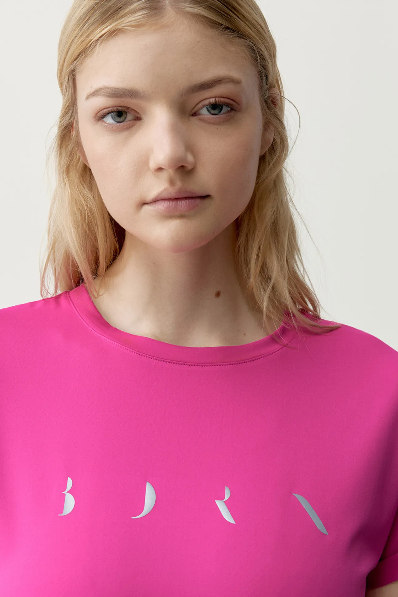 Camiseta deportiva Azami rosa fucsia