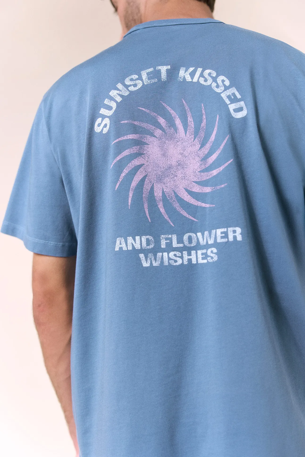 Camiseta gráfica lavada