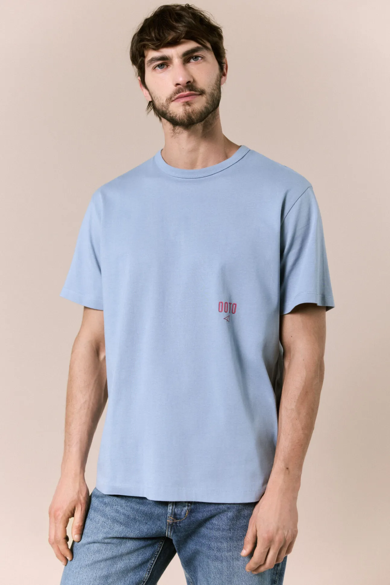 Camiseta lavada con logo