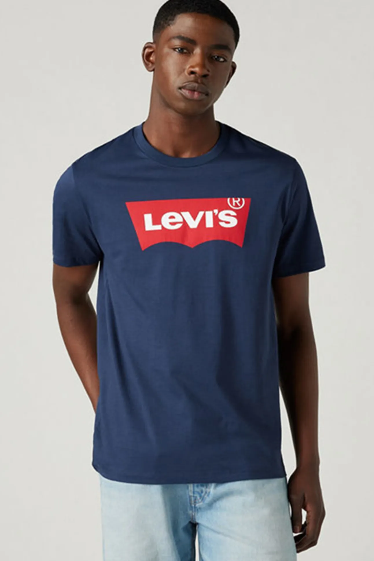 Camiseta Levi's® clásica logotipo en el centro