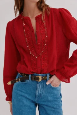Caridad. Blusa romántica