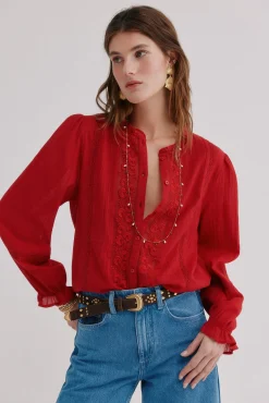 Caridad. Blusa romántica