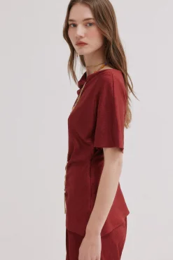 Carolyn. Blusa fluída satinada