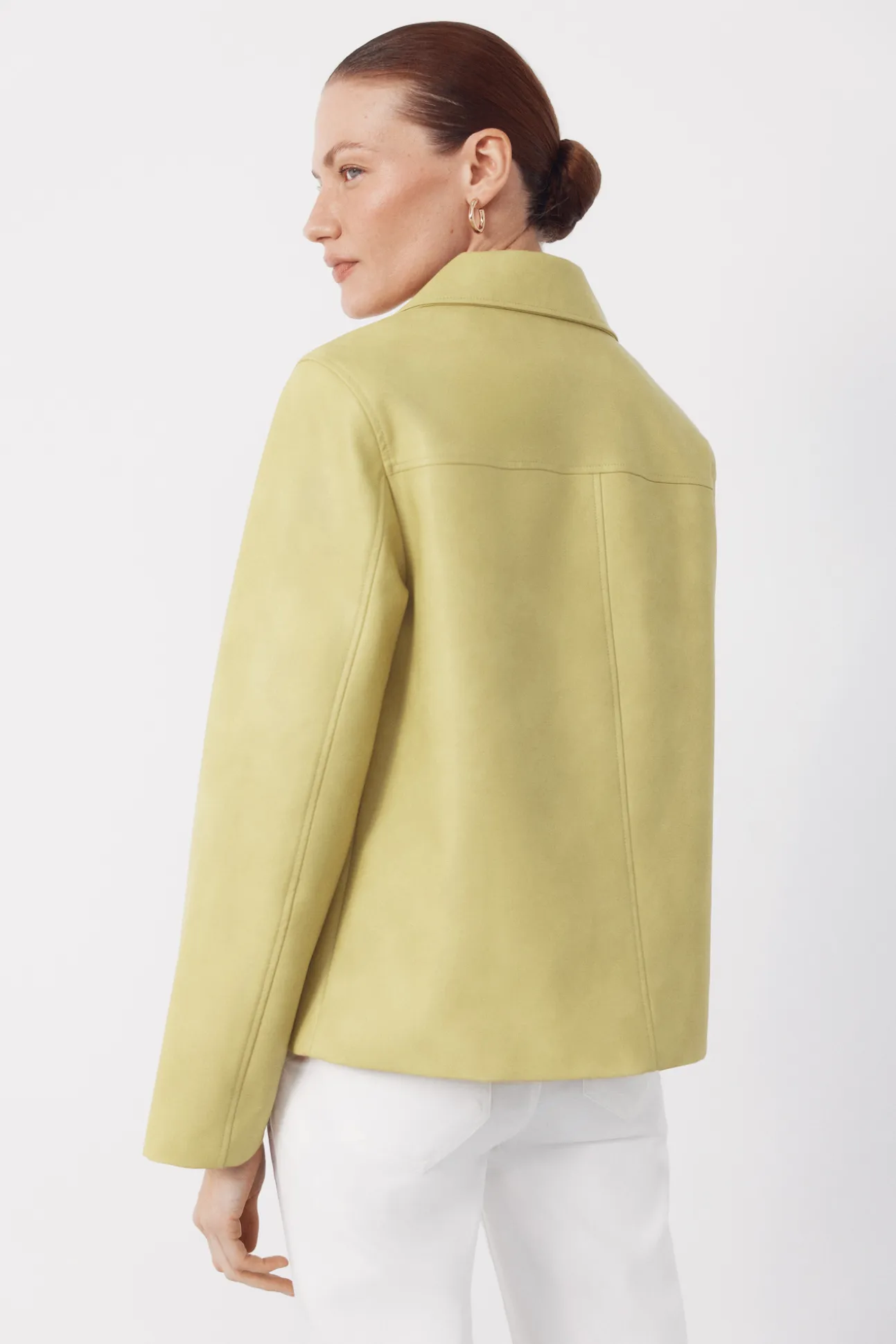 Chaqueta amarilla efecto piel